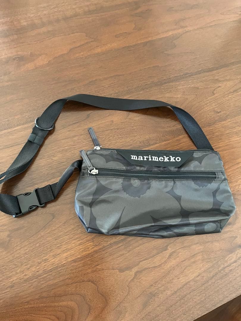 マリメッコ Unikko S ショルダーバッグ