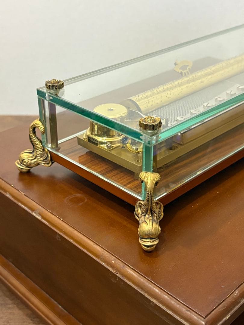 最高峰 REUGE ガラスオルゴール 144弁３曲演奏入り　リュージュ　共鳴台