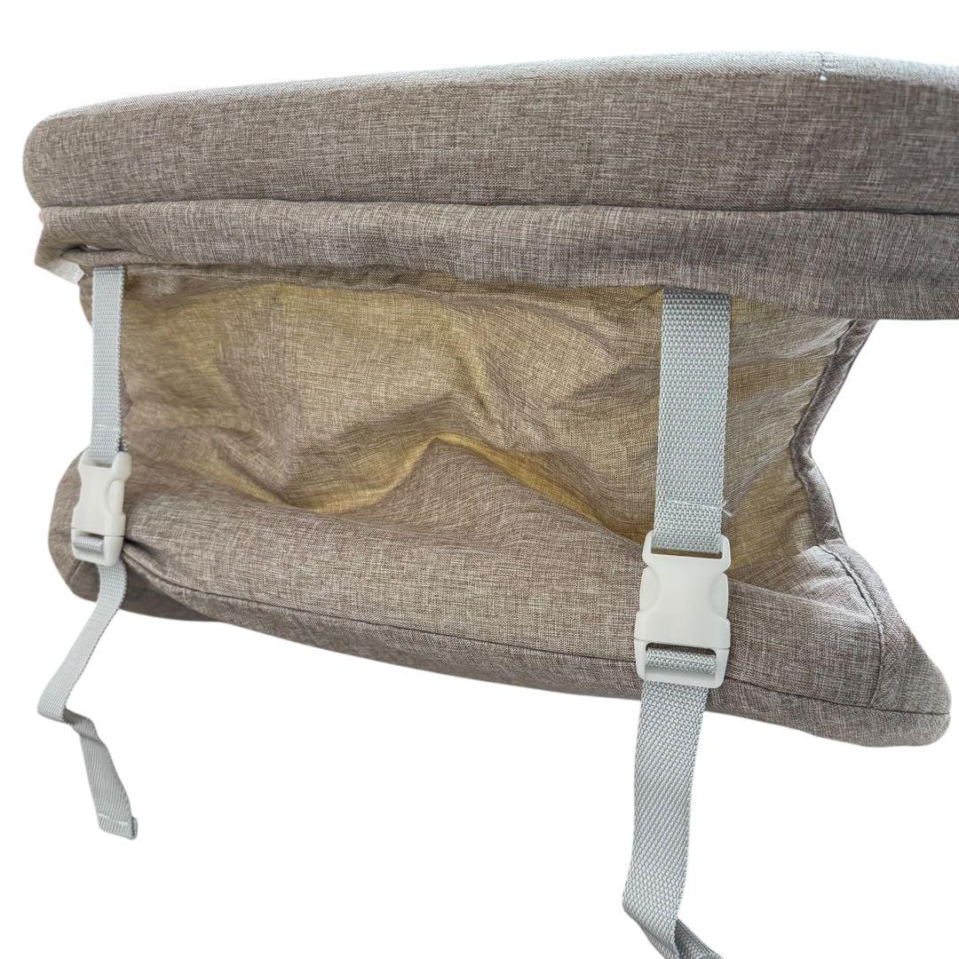 ベビーベッド 折りたたみ式　キャスター付き　メッシュカバー付き　リクライニング