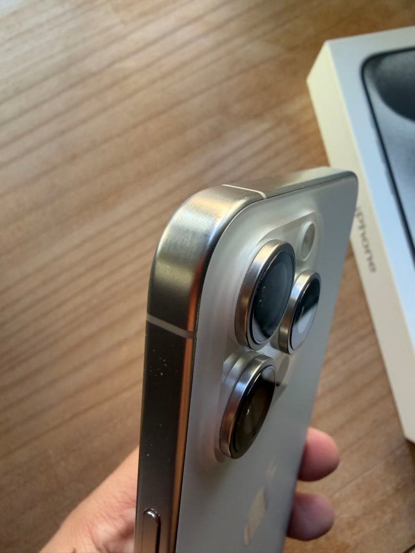 iphone15 Pro Max 512GB ホワイトチタニウム色