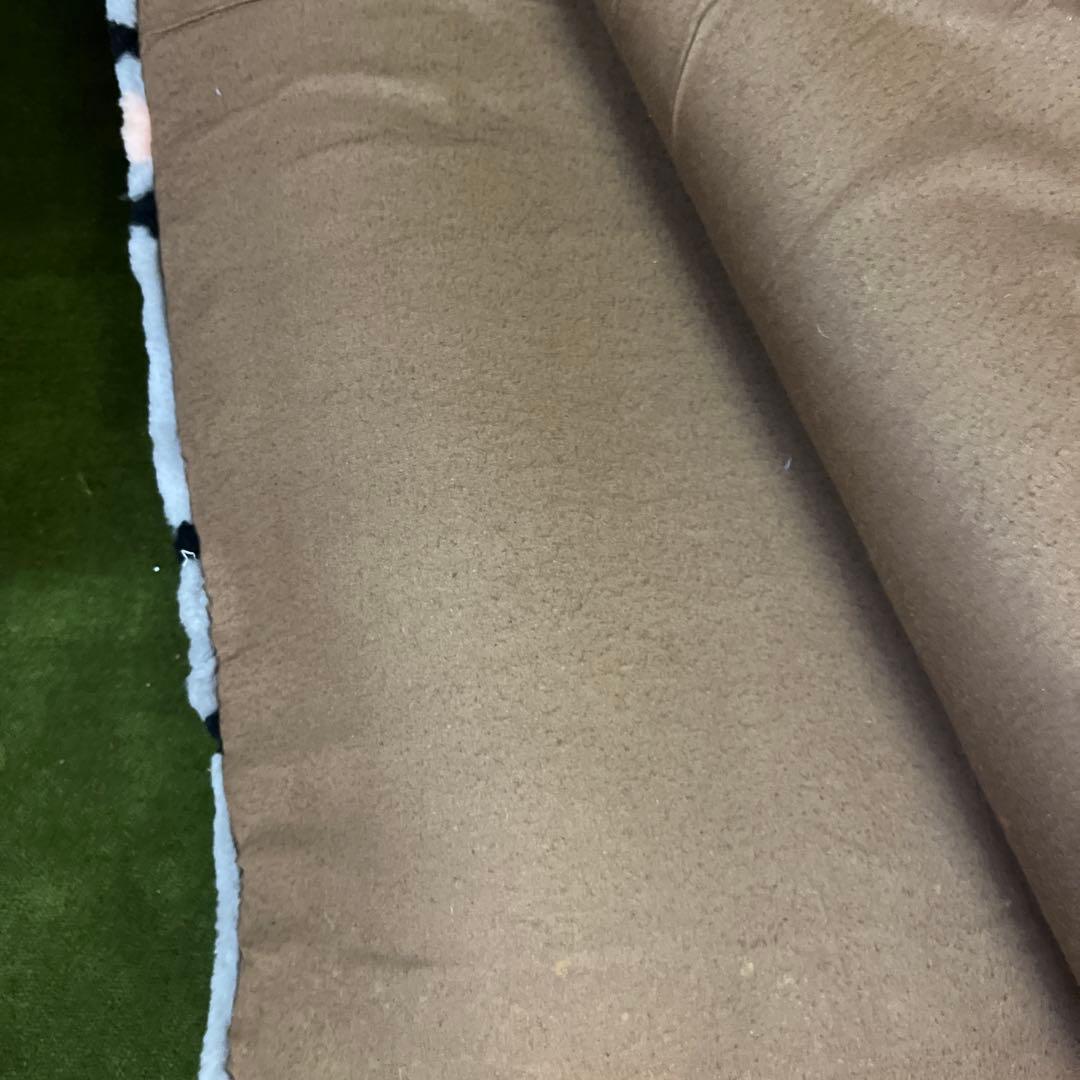  FUR ムーンカーペットラグ 200x200 難あり