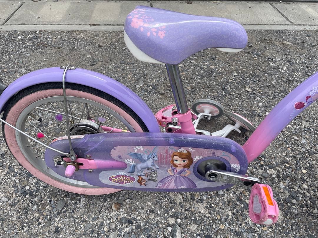 ディズニープリンセス・ソフィア幼児用自転車 18インチです