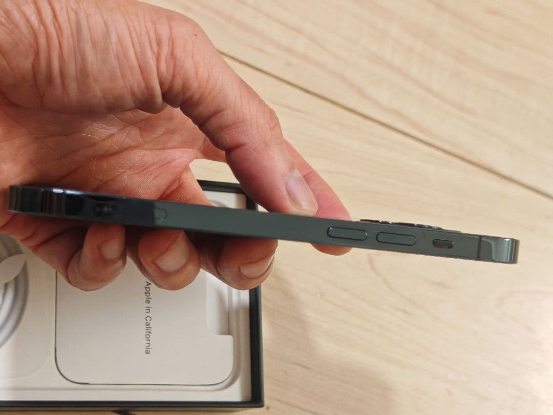 iPhone 12 pro 128gb simフリー美品