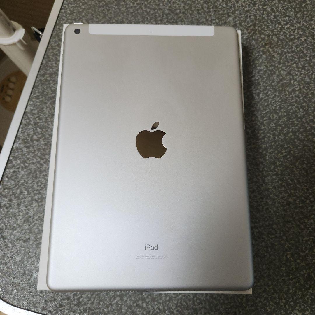 Apple iPad (第7世代) シルバーバッテリー容量95% 32Gb