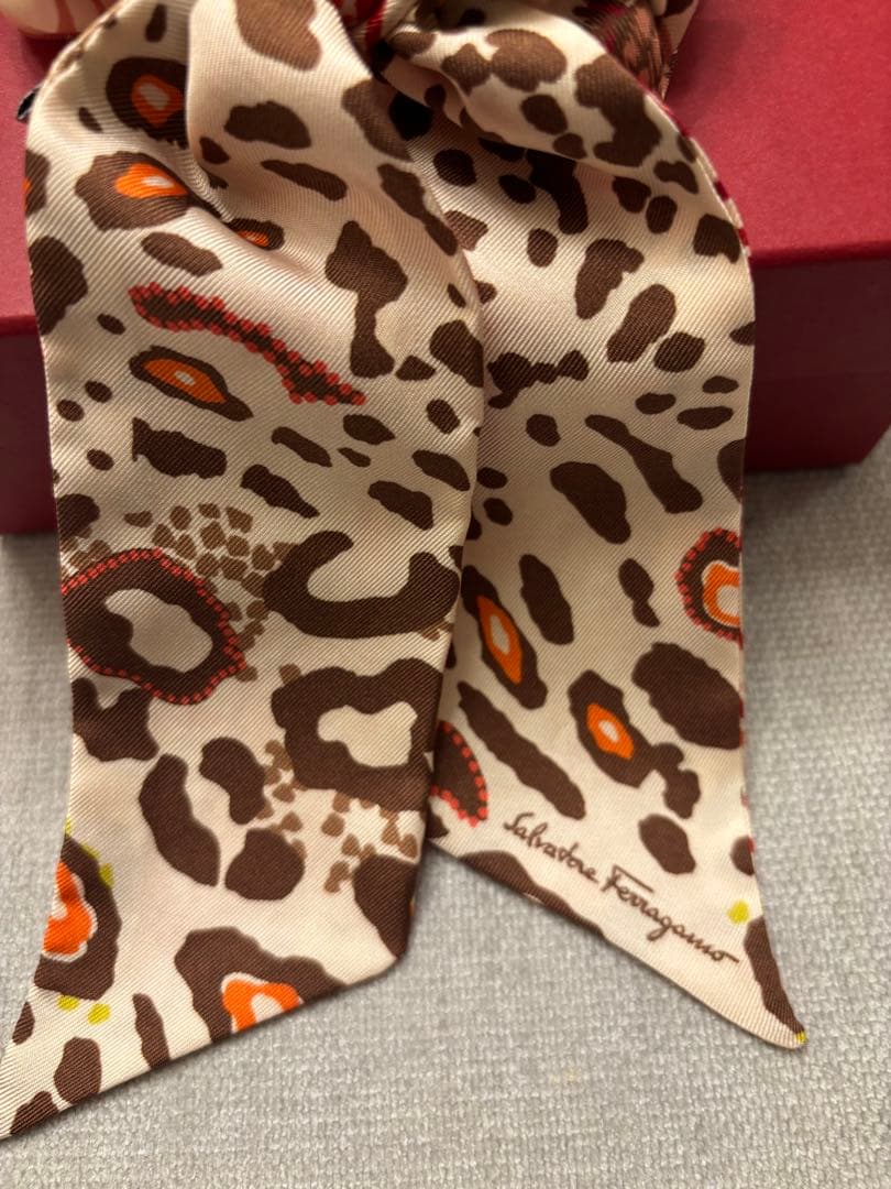 Ferragamo フェラガモ　ヘアアクセサリー　シュシュ新品未使用品