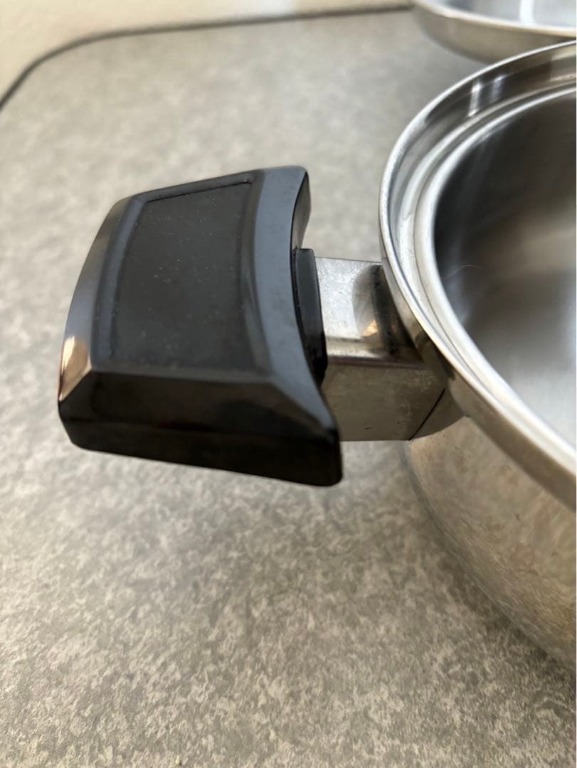 ロイヤルクィーン(非IH対応) :小さめ鍋、ステンレス、1コート