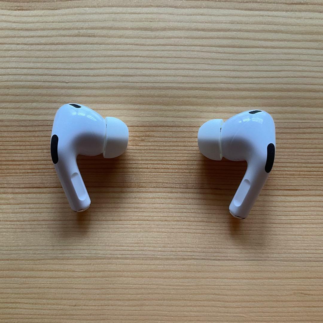 AirPodsPro２本体　第二世代　Apple純正品 ケーブル付