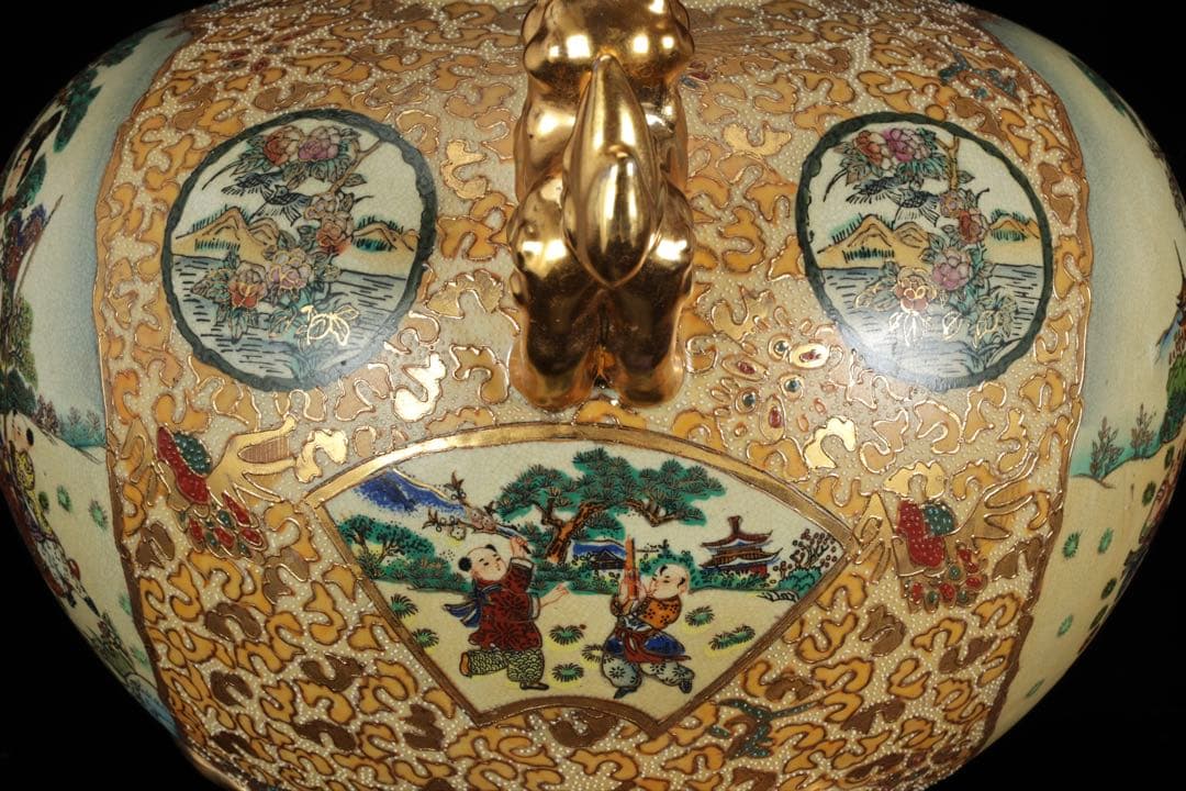 薩摩焼 金襴手色絵金彩 着物美人唐子風景窓絵付 獅子耳大香炉 高さ44cm