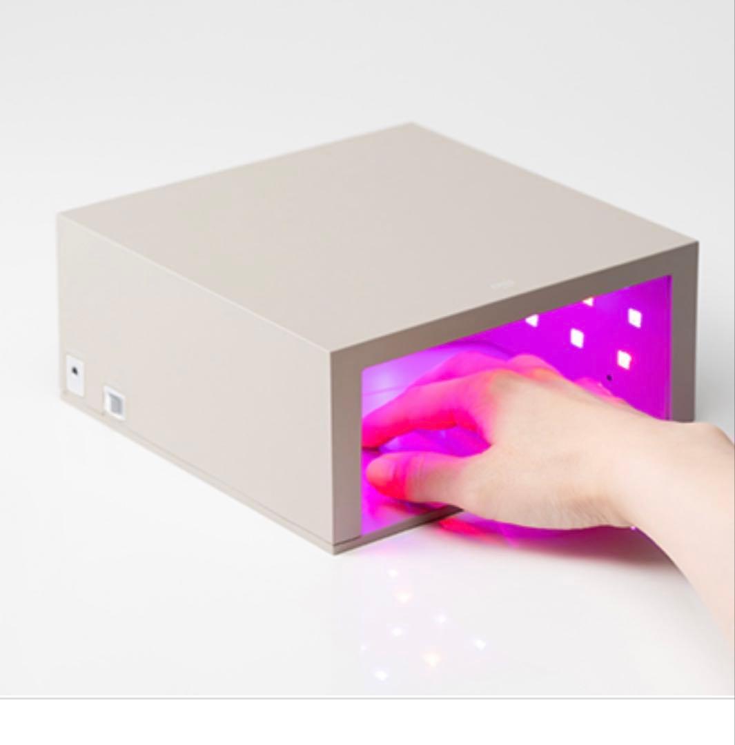 oui nails ネイルライト　美容機能付き