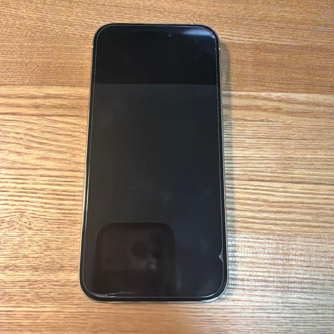 iPhone 15 Pro 128GB ホワイトチタニウム SIMフリー