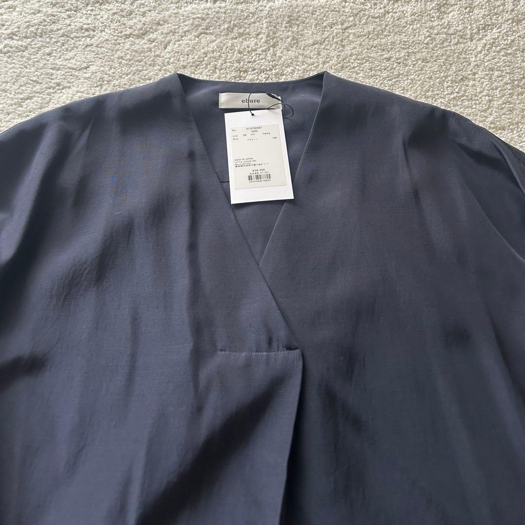 【新品】2025SS ebure エブール Vネックブラウスネイビー