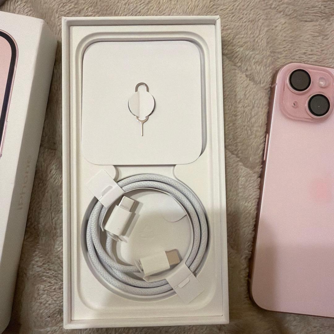 iPhone15 128 simフリー未使用　香港版