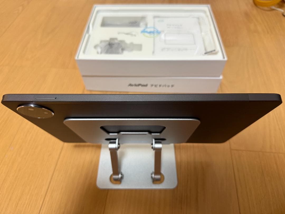 美品　AvidPad A90S Androidタブレット スタンド、ケース付