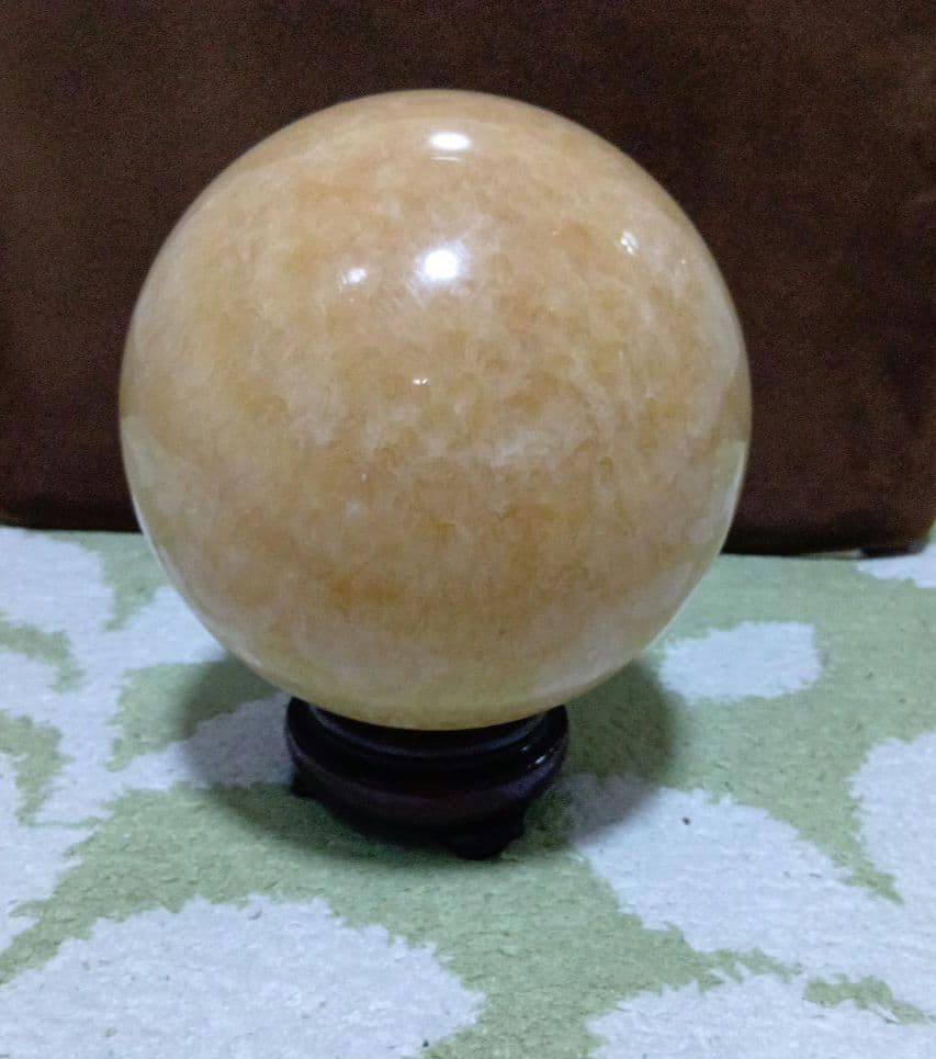 アラゴナイト　特大スフィア　　　　１５センチ超　４．６キロ