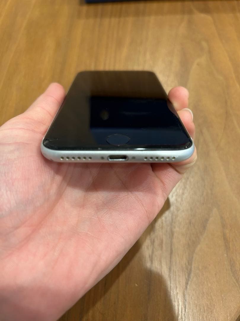 iPhone SE2 第2世代 64GB ホワイト