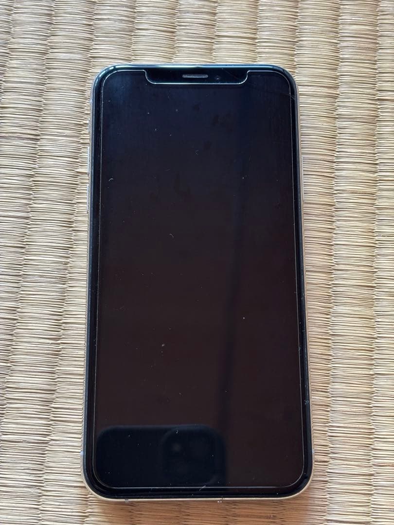 Apple iPhone Xs 256GB 中古　傷有り