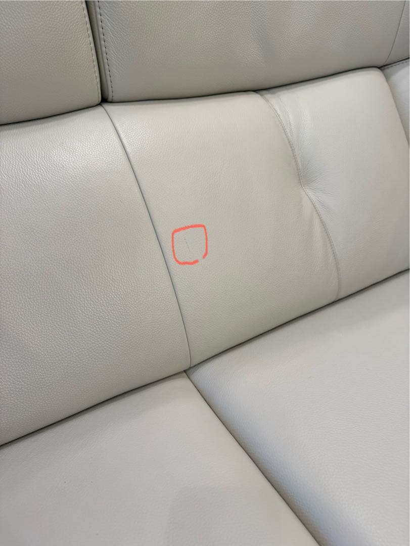 美品です。カリモク ZU4603 Y800 ソフトグレイン　ホワイト