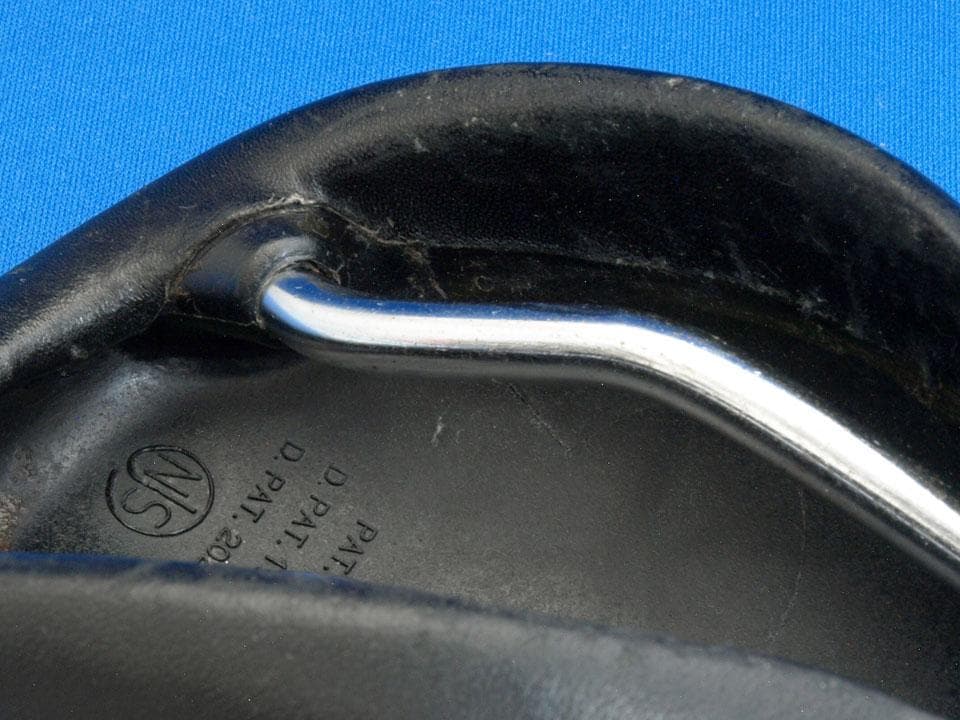 藤田（FUJITA）サドル ピスト用 シームレス Y.F.C PISTA 中古品