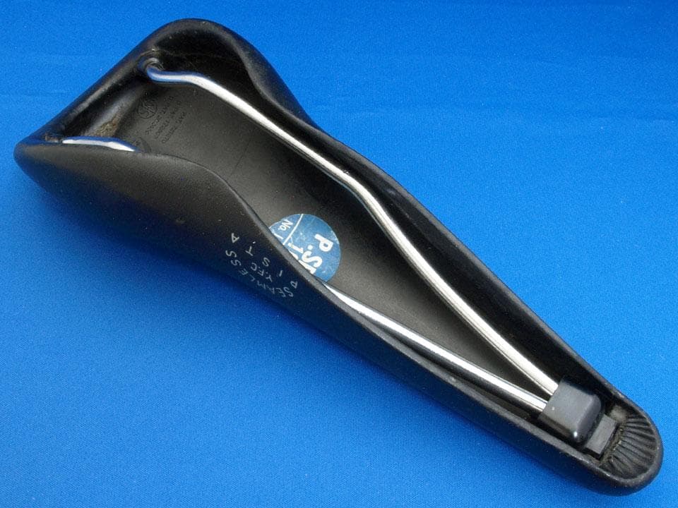 藤田（FUJITA）サドル ピスト用 シームレス Y.F.C PISTA 中古品