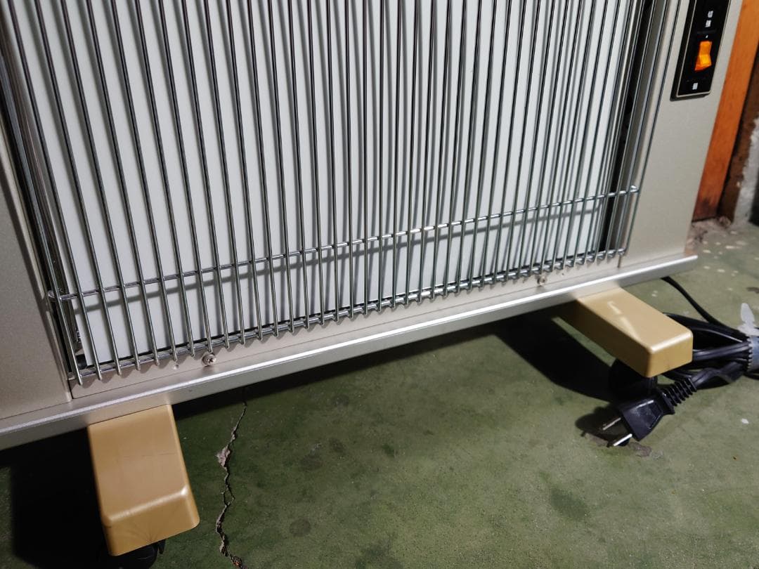 遠赤外線輻射式暖房器 サンルームSD パネルヒーター 760W