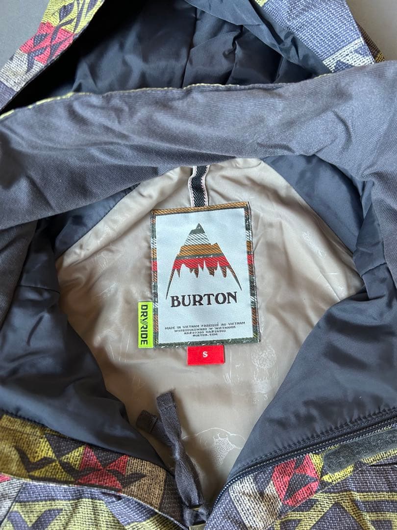 シーズン最終値下げ！Burtonスノーボードジャケット&グレーパンツセット美品