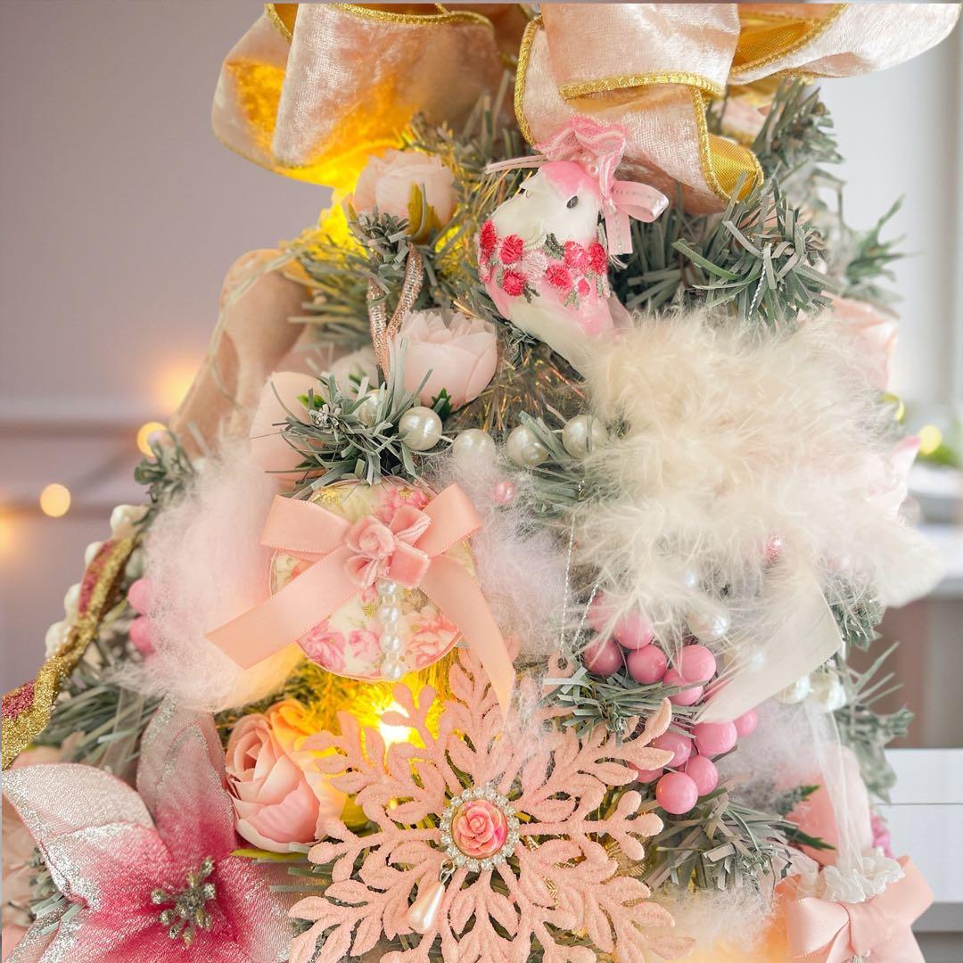 クーゲルタウンのフェアリーノエルツリー ／イルミネーション付クリスマスツリー