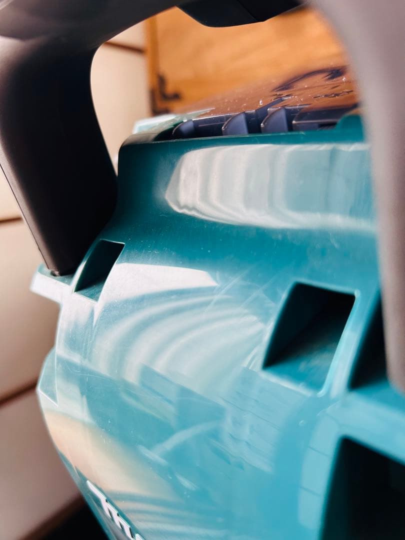 マキタ タテ型コードレス電動芝刈機18V バッテリ・充電器付 MLM160DRF