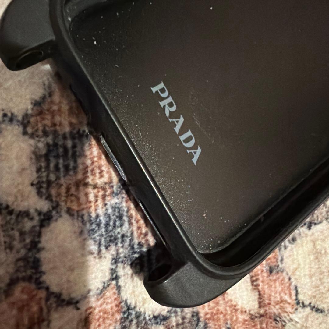 PRADA ブラック iPhone用ケース　15Pro箱あり最終値下げ