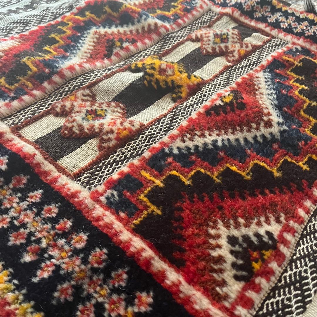 ベルベル族のラグ♦︎ モロッカンラグ　オールドキリム　ヴィンテージ　トライバルラグ