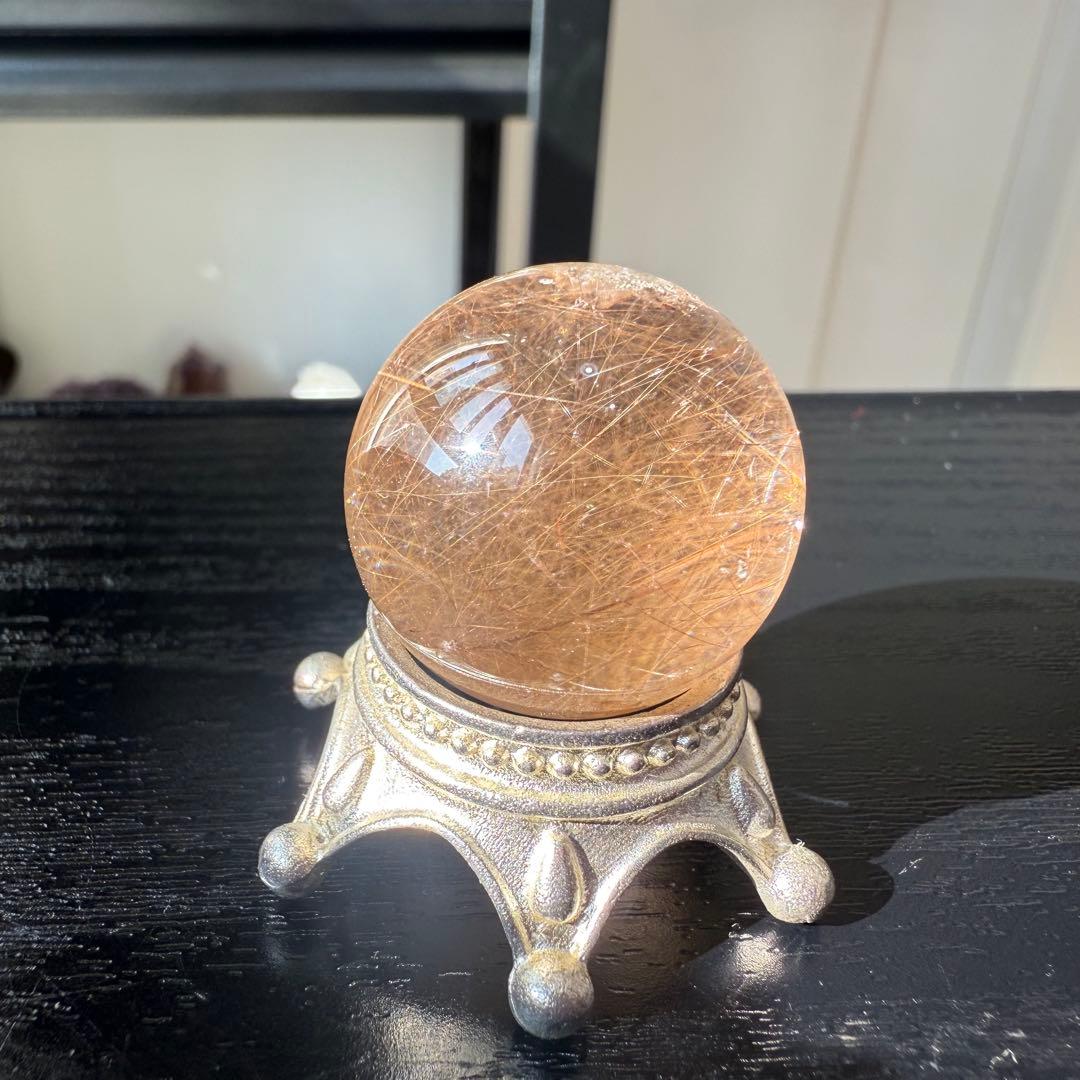 天然石ルチルクォーツのスフィア　丸玉　置物NO.011308