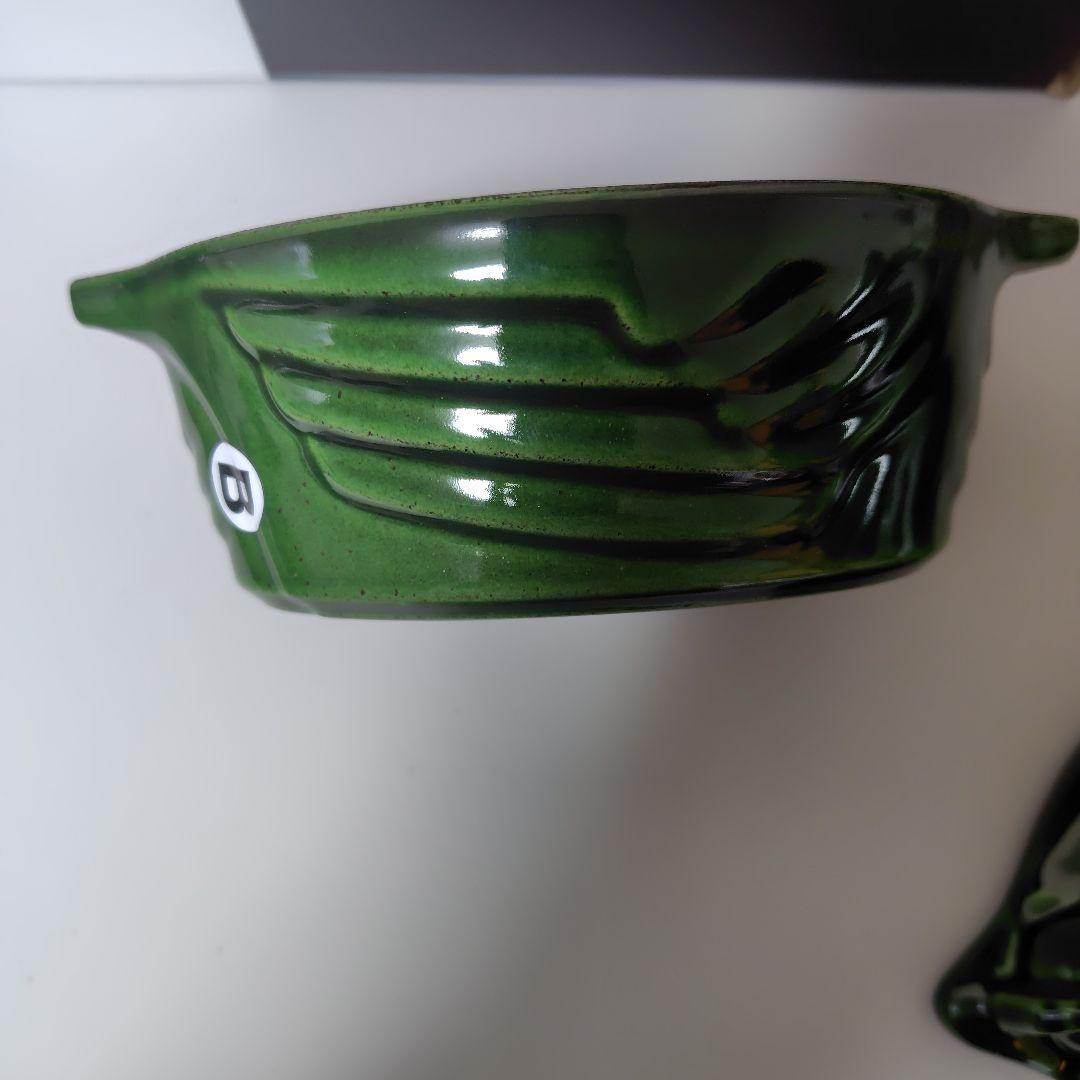 ストウブ　スモールチキンココットバジル➀