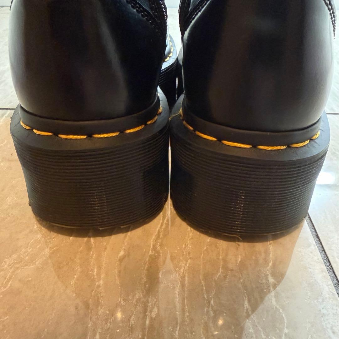 ドクターマーチン　JADON 8ホールブーツ　37