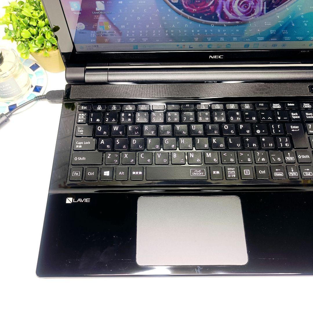 【お買い得】超大容量1TB✨カメラ付き黒ノートパソコン✨設定済✨データの整理に