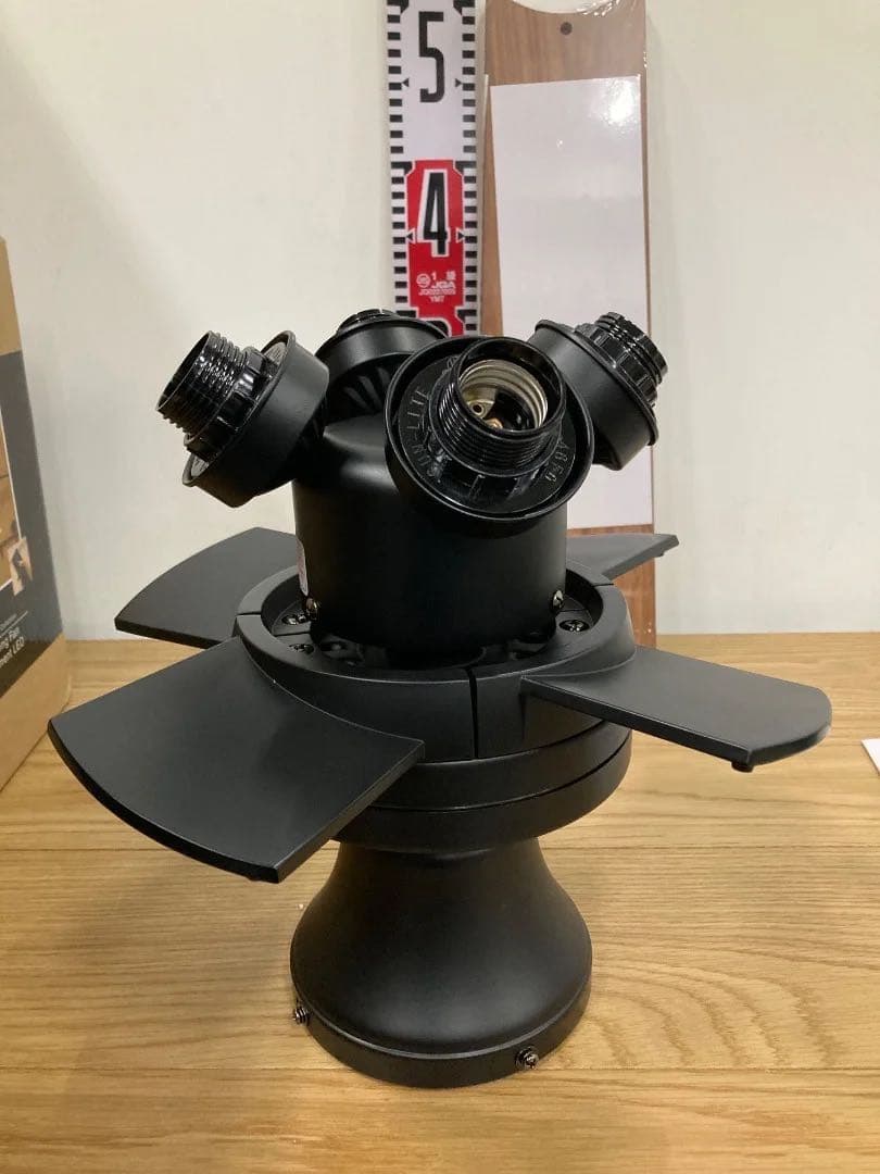 【未使用品】JAVALO ELF シーリングファンライト JE-CF003-BK