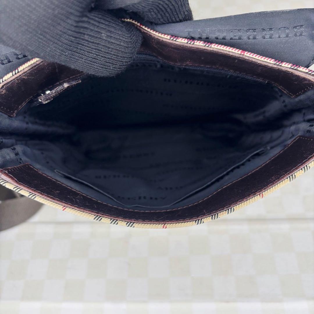 美品　Burberry バーバリー　ショルダーバッグ　M04