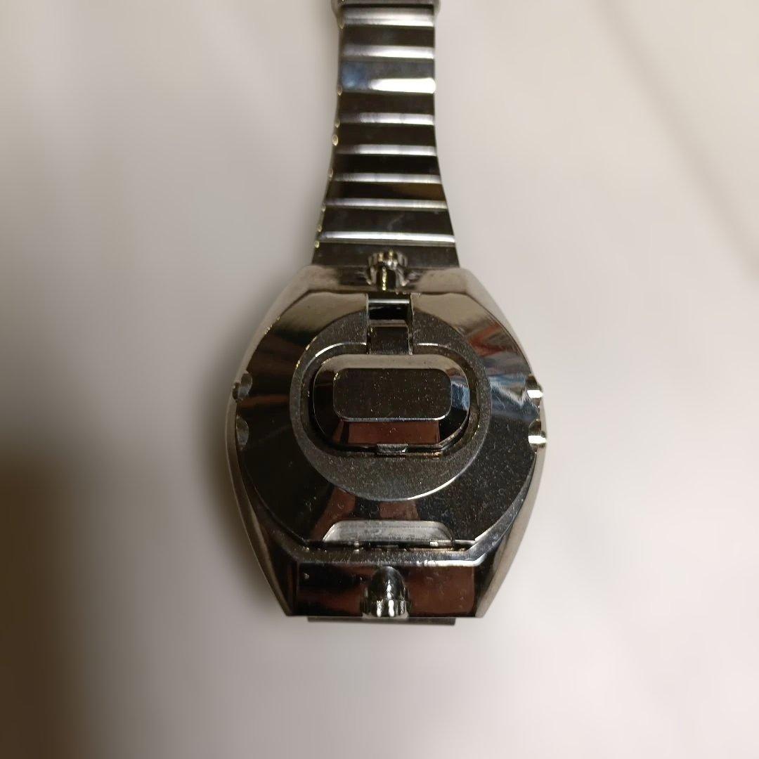 TOKIMAロボット腕時計