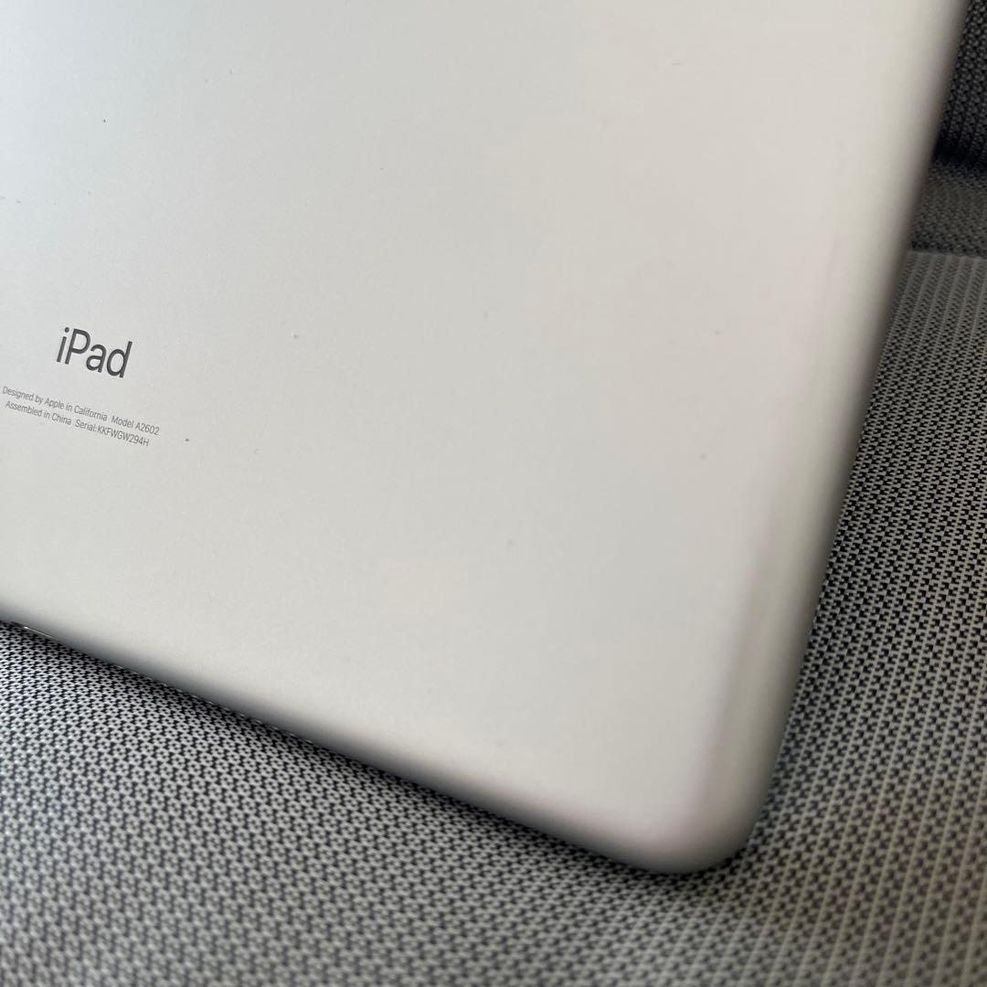 iPad 第9世代 64GB Wi-Fiモデル箱有＆社外品ペンシル付　シルバー