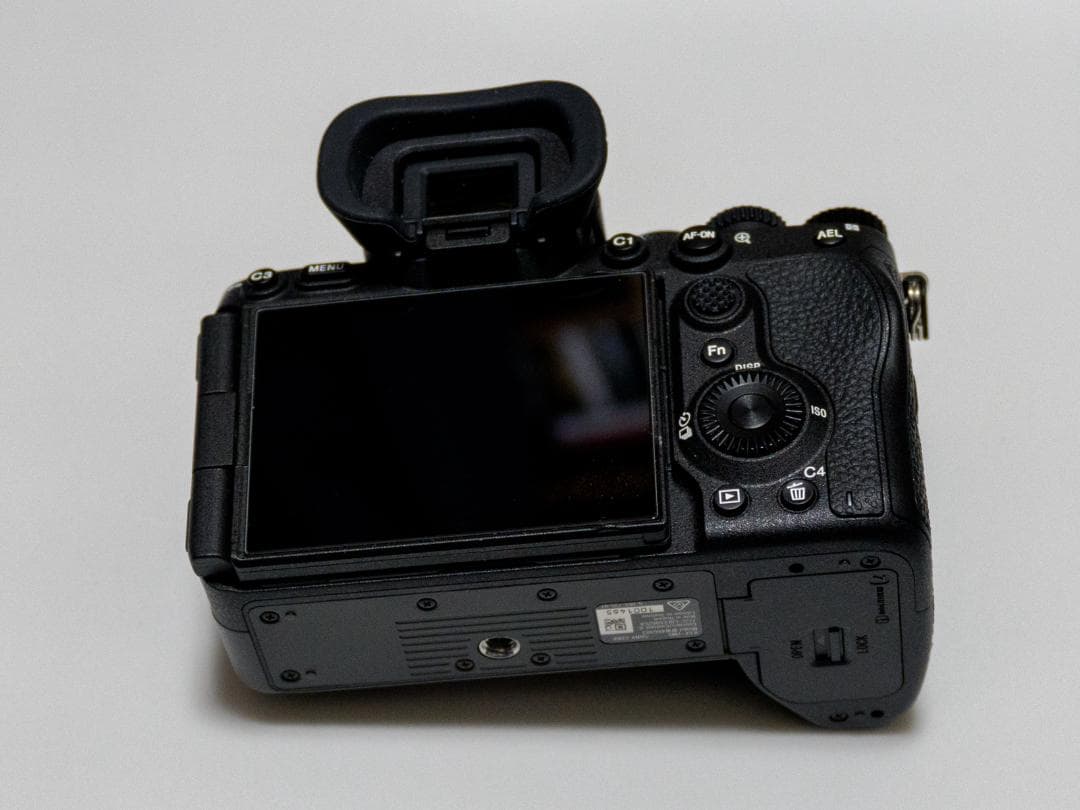 SONY ILCE-7M5　1日だけ使用 、長期保証加入