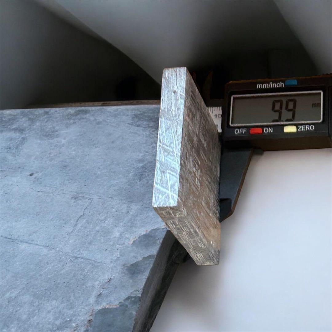 天然ムオニオナルスタ鉄隕石 - ビッグスライスカット 273.55g