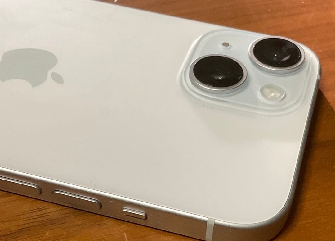 本日限定早い者勝ち　iPhone15 128G ブルー　美品