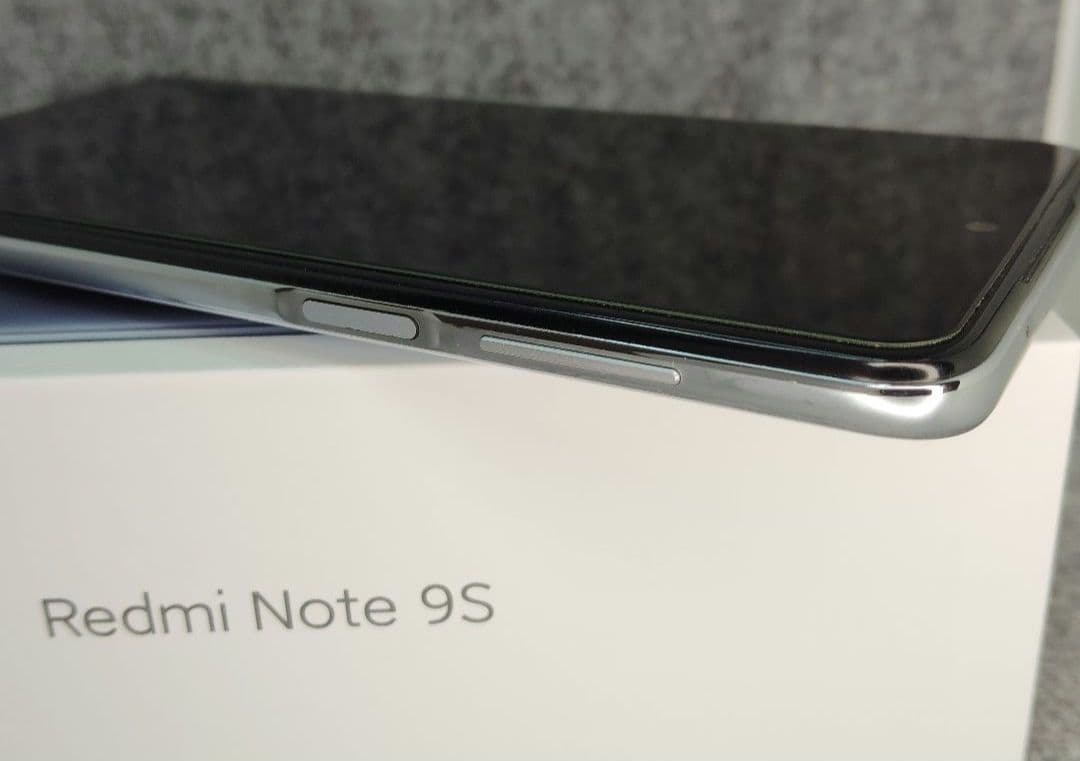Xiaomi Redmi Note 9S 128GB SIMフリー