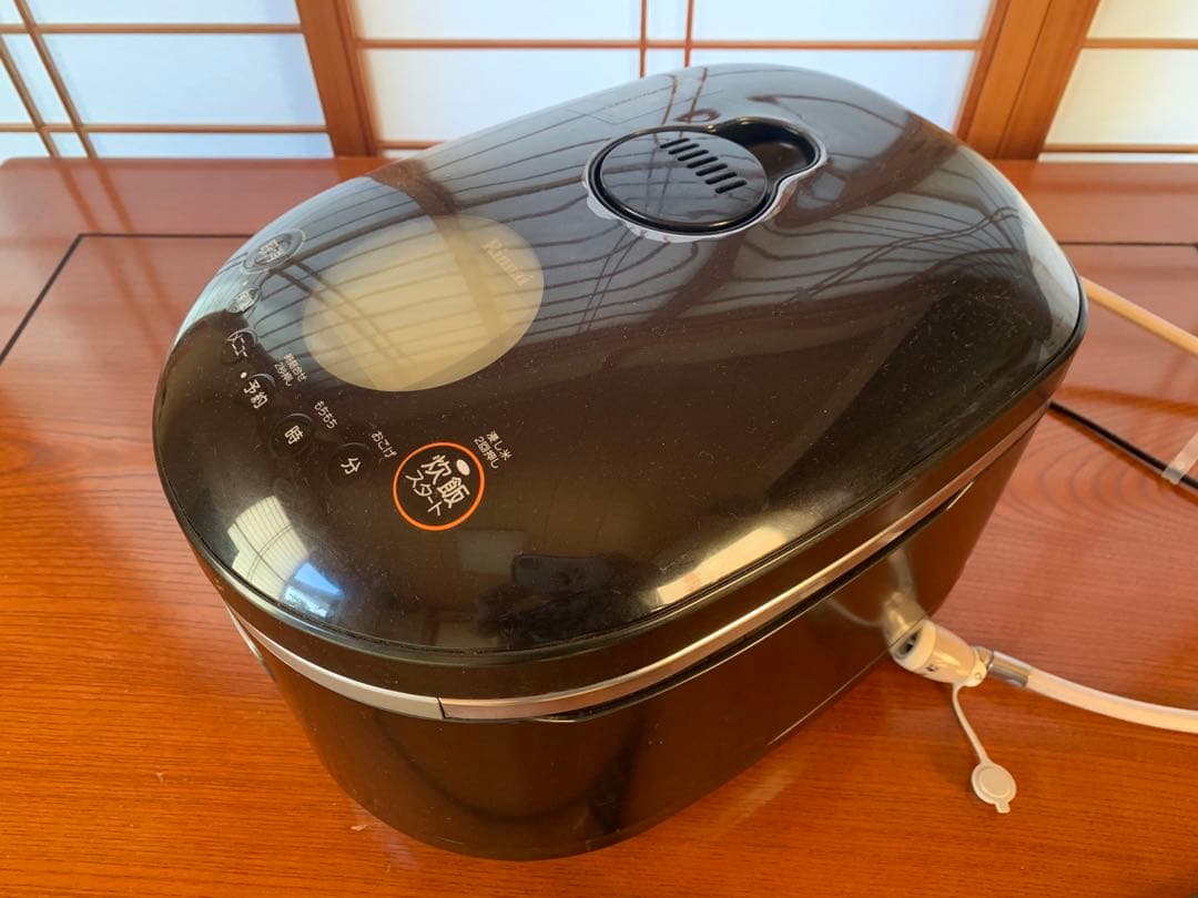 ガス釜　黒の炊飯器、内釜付きLPガス