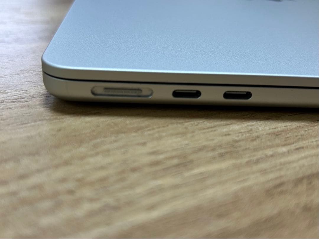 MacBook Air M2 2022モデル 8GB/256GB シルバー