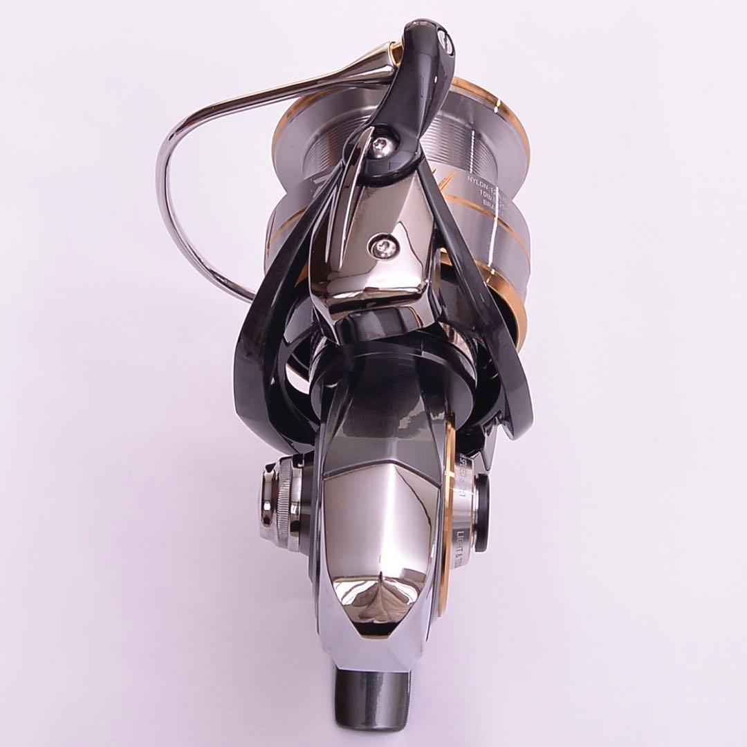 ダイワ ルビアス4000-CXH スピニングリール