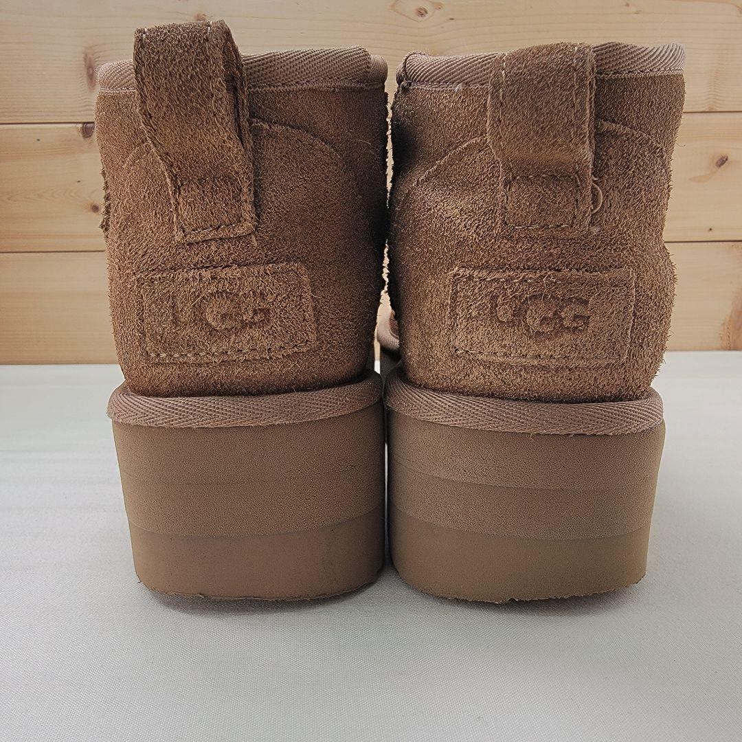 アグ クラシック ウルトラ ミニ プラットフォーム 24cm