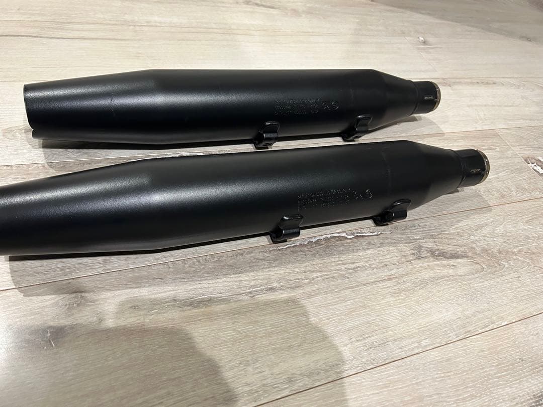 ハーレー　スポーツスター　アイアン　純正マフラー　車検用　パンチアウト無し