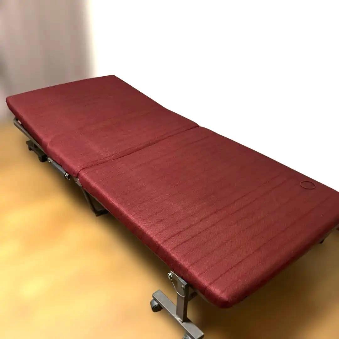 【最終値下げ】リクライニング付き折りたたみベッド　シングル