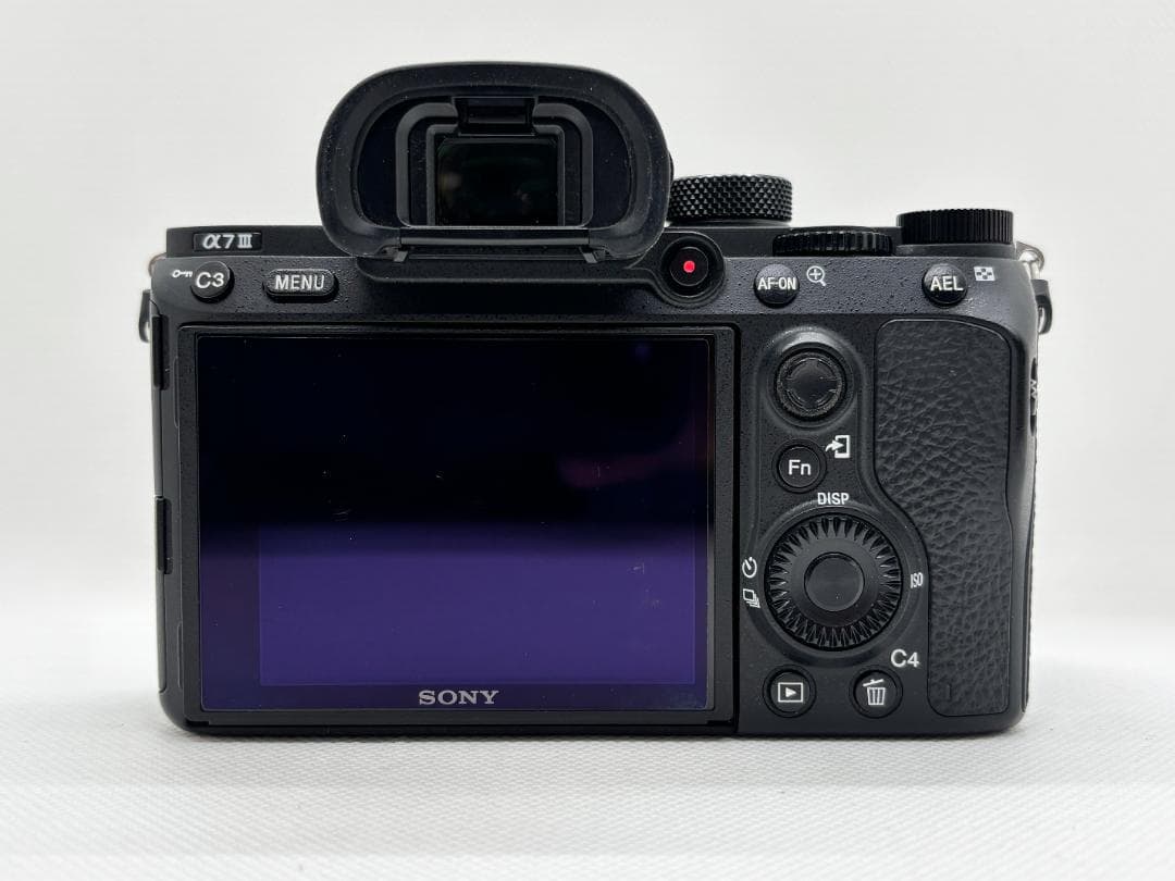 k*n様 【新品同様:ショット数1,427】SONY α7 III ボディ バッ