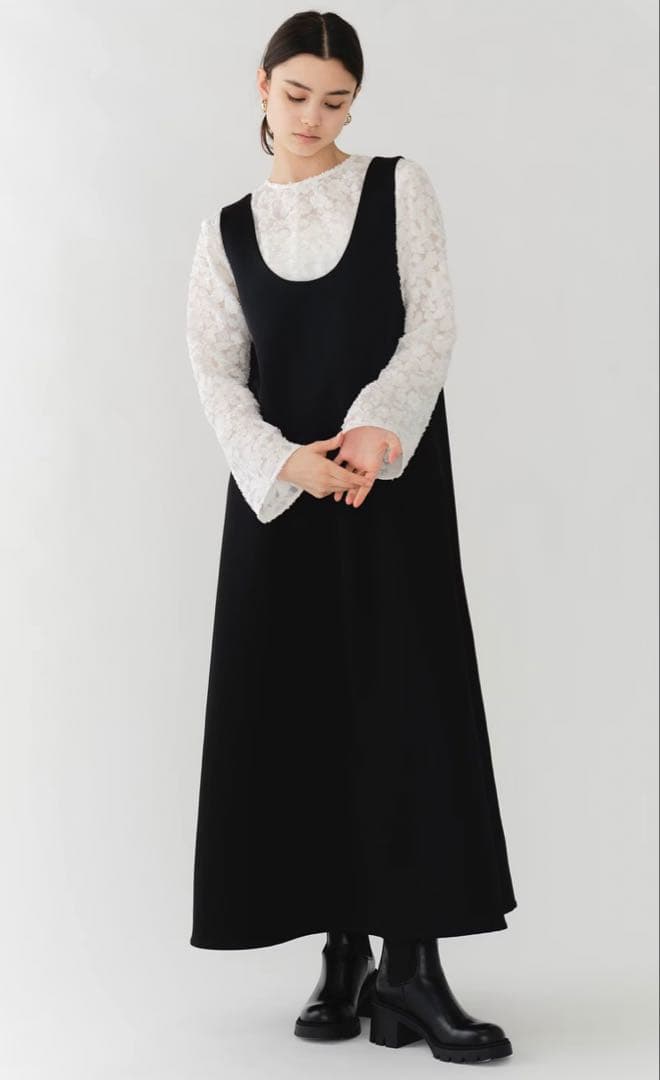 【新品タグ付】shirocon レースジャガードブラウス　38サイズ　yori