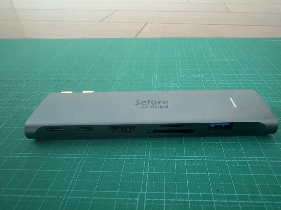 美品 MacBook Air 13.6インチ　M2 MLY33JA